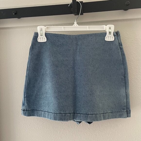 NWOT Vici Sweet Haze Denim Skort - Picture 3 of 10